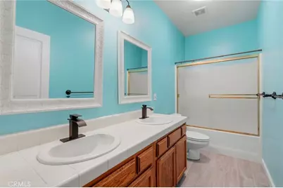 2429 N Oak Grove Court, Visalia, CA 93291 - Photo 27
