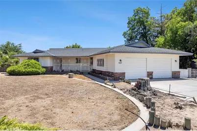 947 S Stanford Avenue, Fresno, CA 93727 - Photo 1