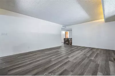 947 S Stanford Avenue, Fresno, CA 93727 - Photo 13