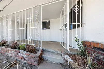 947 S Stanford Avenue, Fresno, CA 93727 - Photo 3