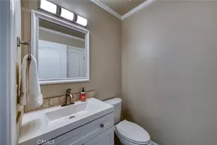 923 E Foxhill, Fresno, CA 93720 - Photo 17