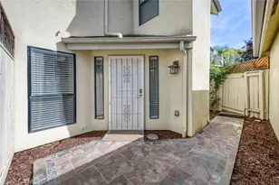 923 E Foxhill, Fresno, CA 93720 - Photo 31