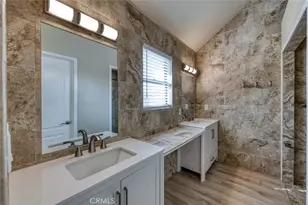 923 E Foxhill, Fresno, CA 93720 - Photo 27