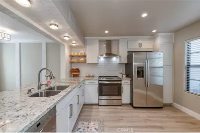 923 E Foxhill, Fresno, CA 93720 - Photo 11