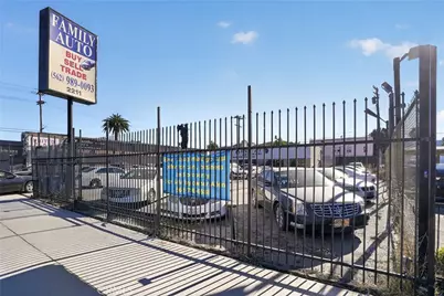 2211 Long Beach Boulevard, Long Beach, CA 90806 - Photo 3