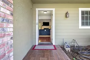 2183 E Fallbrook Ave, Fresno, CA 93720 - Photo 3