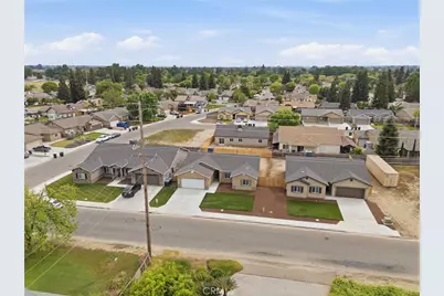 3447 E Douglas Avenue, Visalia, CA 93292 - Photo 37