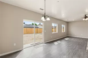 3447 E Douglas Ave, Visalia, CA 93292 - Photo 17