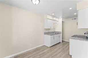 1550 W Ashlan, Fresno, CA 93705 - Photo 7