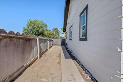 2640 S 11th Street, Fresno, CA 93725 - Photo 45