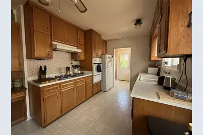 4331 Johanna Avenue, Lakewood, CA 90713 - Photo 3