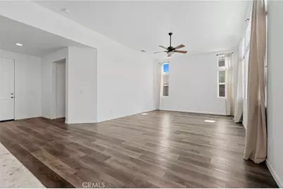1361 Hoover Way, Hanford, CA 93230 - Photo 11
