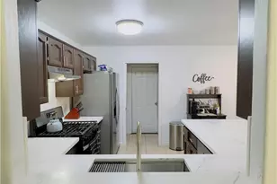 1009 S Elverta St, Visalia, CA 93292 - Photo 17