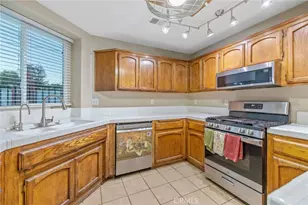 10620 Tivoli Ct, Bakersfield, CA 93311 - Photo 17