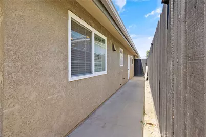 2175 Beechwood Court, Hanford, CA 93230 - Photo 35