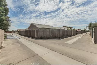 2193 E Kamm, Kingsburg, CA 93631 - Photo 47