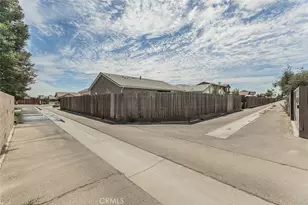 2193 E Kamm, Kingsburg, CA 93631 - Photo 47