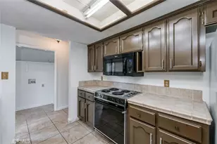 2319 S Pierce, Fresno, CA 93725 - Photo 11