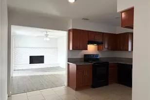 4689 N Feland, Fresno, CA 93722 - Photo 5