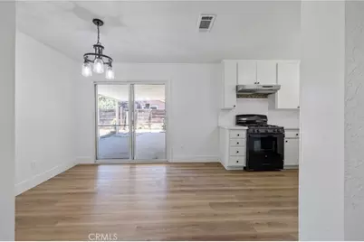 587 Sunset Street, Kingsburg, CA 93631 - Photo 11