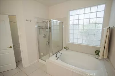 2675 E Rockingham Court, Fresno, CA 93720 - Photo 43