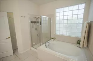 2675 E Rockingham Ct, Fresno, CA 93720 - Photo 43