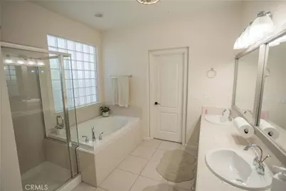 2675 E Rockingham Court, Fresno, CA 93720 - Photo 41