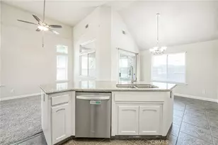 2231 E Pryor Dr, Fresno, CA 93720 - Photo 11