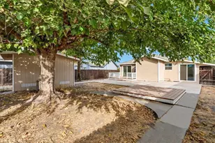 1015 Hall Ave, Corcoran, CA 93212 - Photo 25