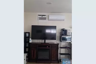 819 E 85th Street, Los Angeles, CA 90001 - Photo 21