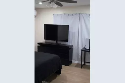 819 E 85th Street, Los Angeles, CA 90001 - Photo 13