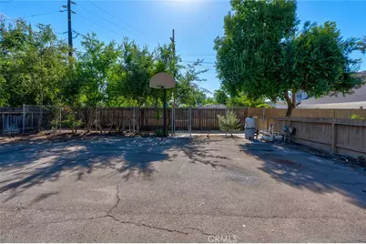 1335 S Waverly, Fresno, CA 93727 - Photo 61