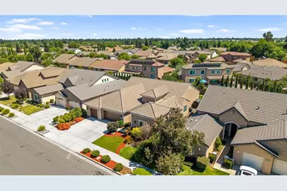 6545 W Wren, Visalia, CA 93291 - Photo 5