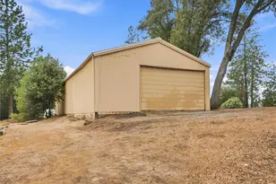 51291 Buckskin Ln, Oakhurst, CA 93644 - Photo 21