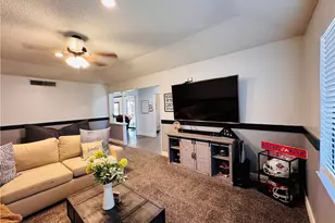 2560 Chestnut, Hanford, CA 93230 - Photo 51