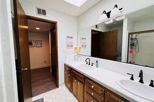 2560 Chestnut, Hanford, CA 93230 - Photo 45