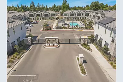 579 N Adler, Clovis, CA 93611 - Photo 23