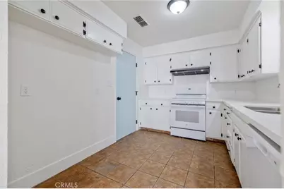 5451 W Santa Ana Avenue, Fresno, CA 93722 - Photo 23