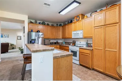 893 Chianti, Coalinga, CA 93210 - Photo 17