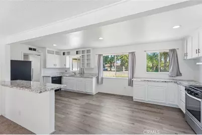 641 E Scott, Fresno, CA 93710 - Photo 9
