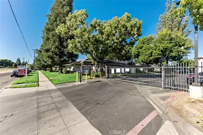 4504 N Valentine, Fresno, CA 93722 - Photo 19