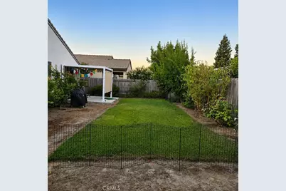 3215 S Meadowbrook Street, Visalia, CA 93292 - Photo 21