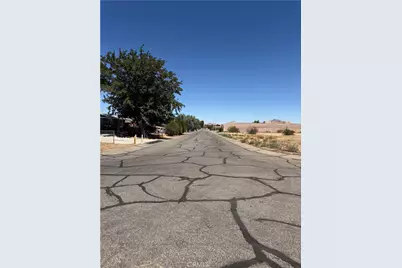 40103 169th Street, Palmdale, CA 93591 - Photo 3