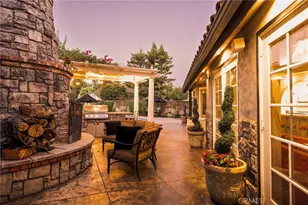 886 E Richmond, Fresno, CA 93720 - Photo 9