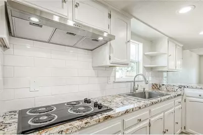 1651 5th Street, Clovis, CA 93611 - Photo 13