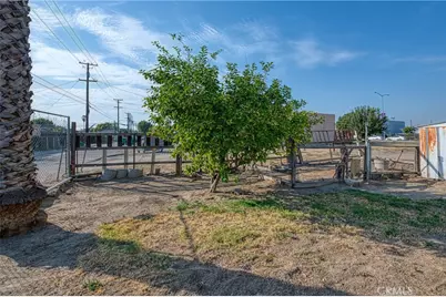 2031 Whitson Street, Selma, CA 93662 - Photo 31