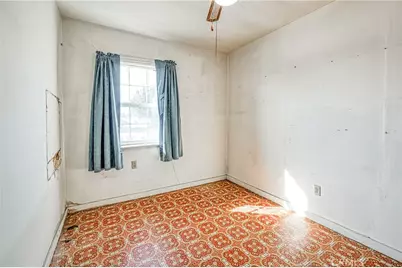 2031 Whitson Street, Selma, CA 93662 - Photo 9