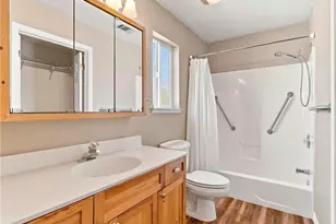 39482 Chickadee, Bass Lake, CA 93604 - Photo 23