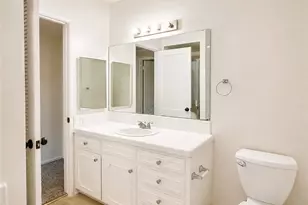 3749 N Fruit, Fresno, CA 93705 - Photo 21