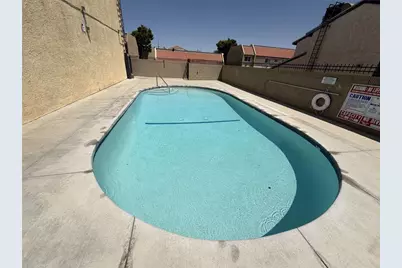 38710 10th Street #12, Palmdale, CA 93550 - Photo 5